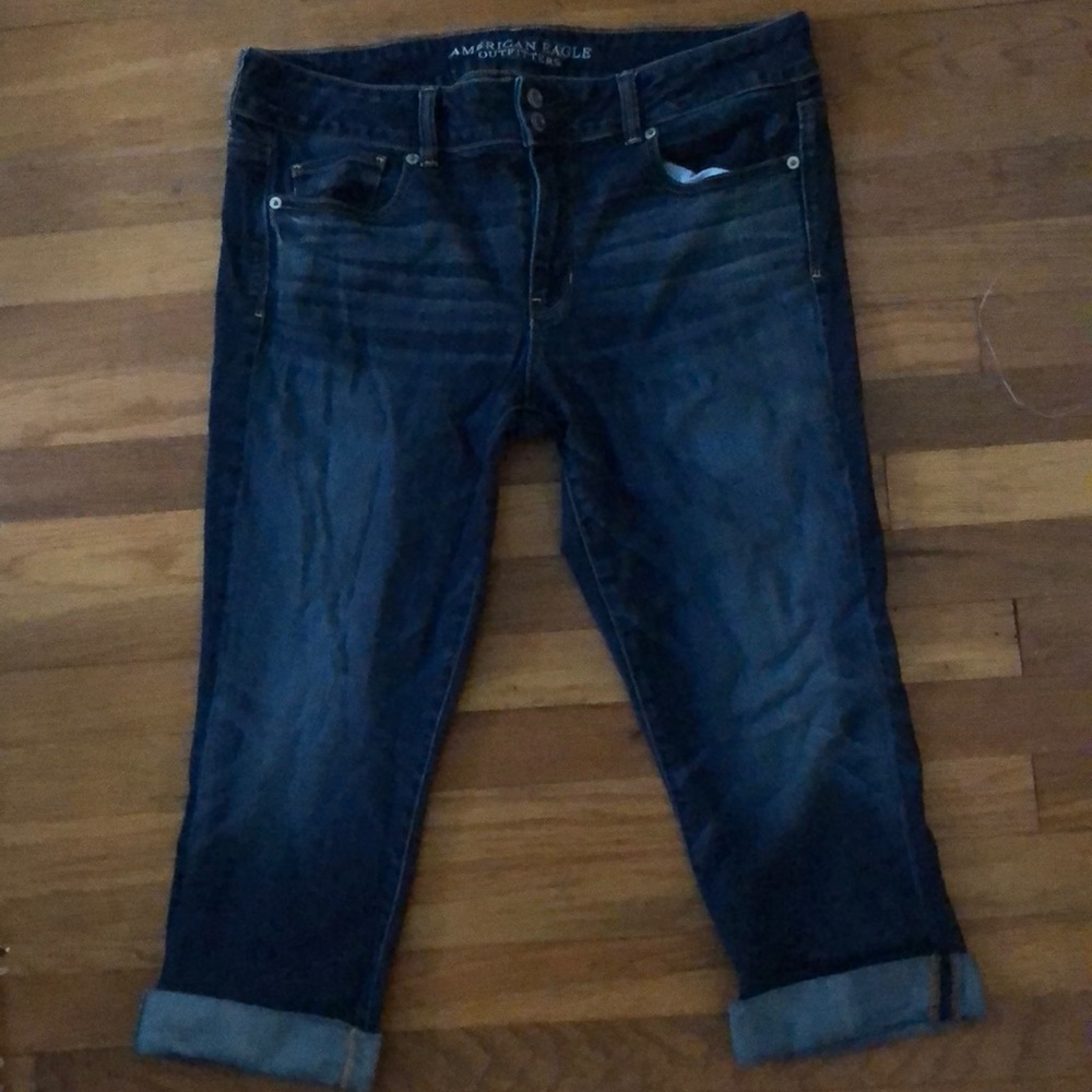 American eagle cropped jeans